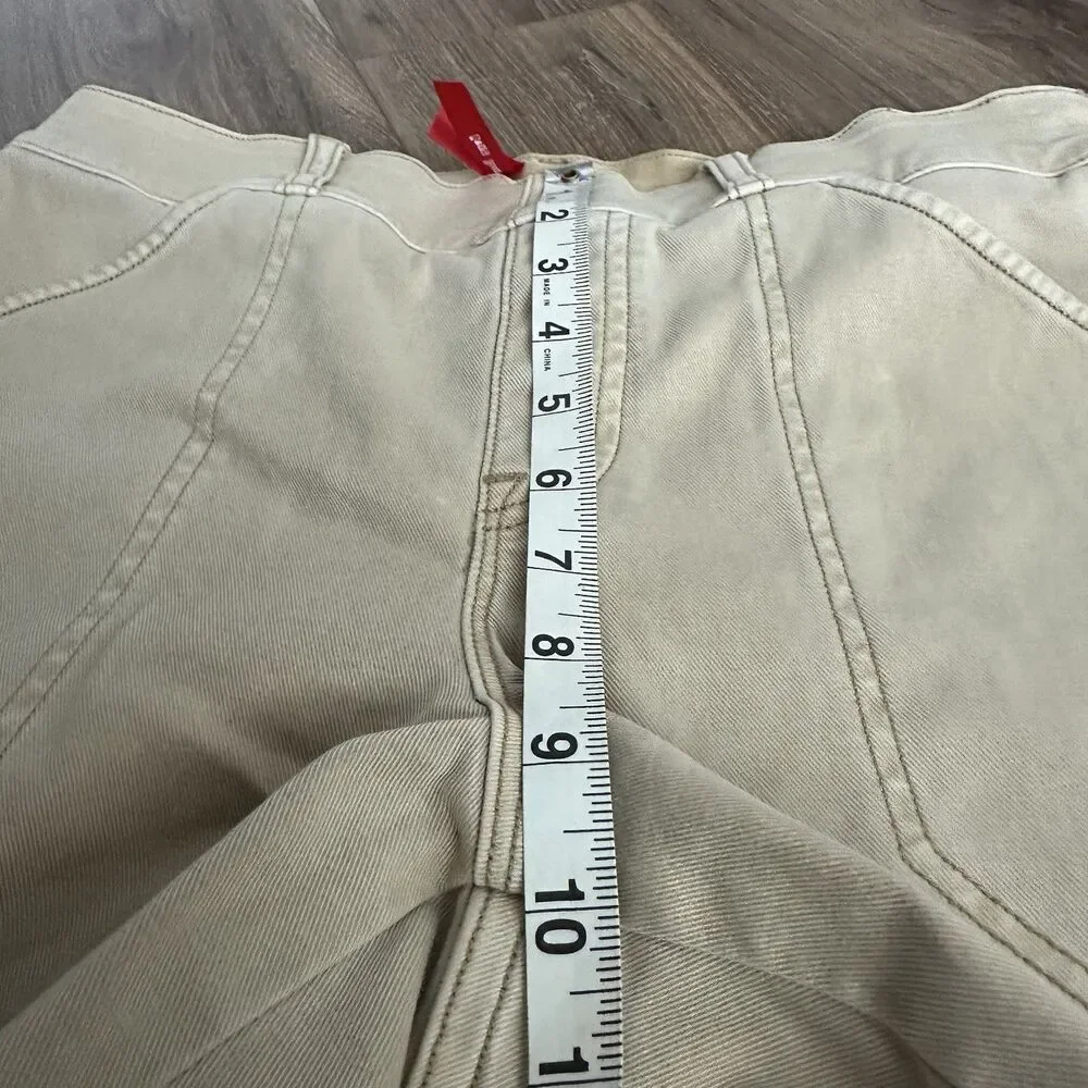 SPANX Stretch Twill Shorts Side Stripe Almond Tan Size Medium Shaping 6” Inseam - Picture 7 of 9